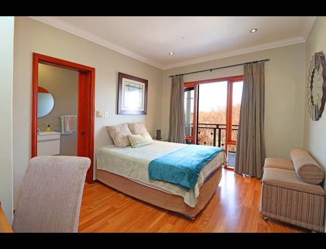 3 BEDROOM APARTMENT TO LET IN DUNKELD WEST